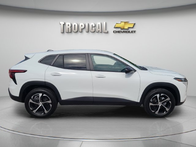 New 2026 Chevrolet Trax RS FWD image 6
