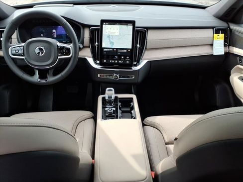 New 2026 Volvo XC90 B6 Ultra w/ Protection Package Premier AWD/4WD image 9