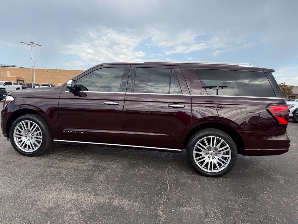 Used 2023 Ford Expedition Max Platinum AWD/4WD image 11