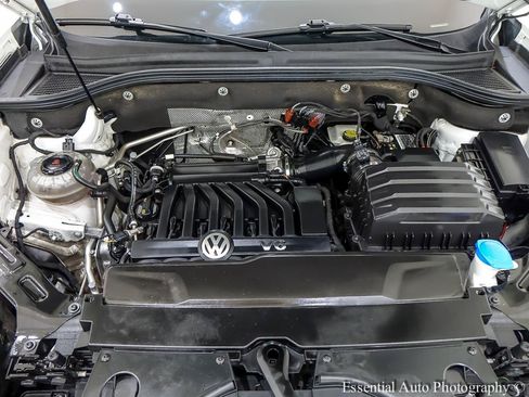 Used 2021 Volkswagen Atlas Cross Sport SE FWD image 37