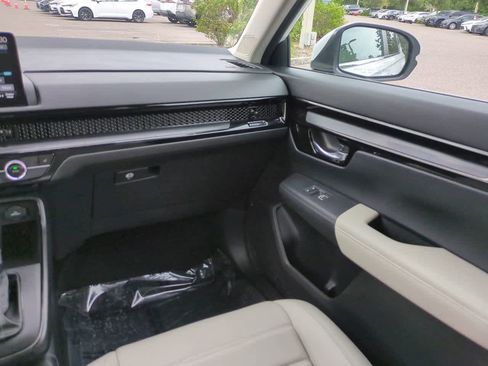 Used 2024 Honda CR-V EX-L image 16