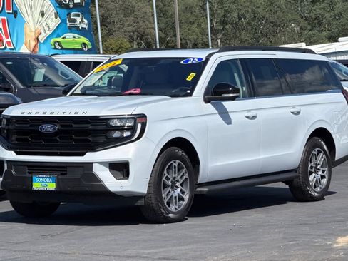Certified 2025 Ford Expedition Max Active AWD/4WD image 8