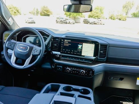 New 2026 GMC Sierra 1500 SLE image 13