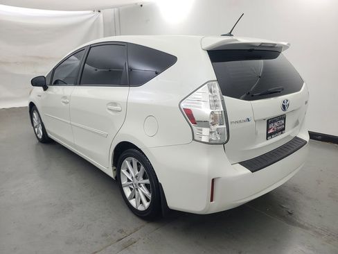 Used 2012 Toyota Prius V Five image 5