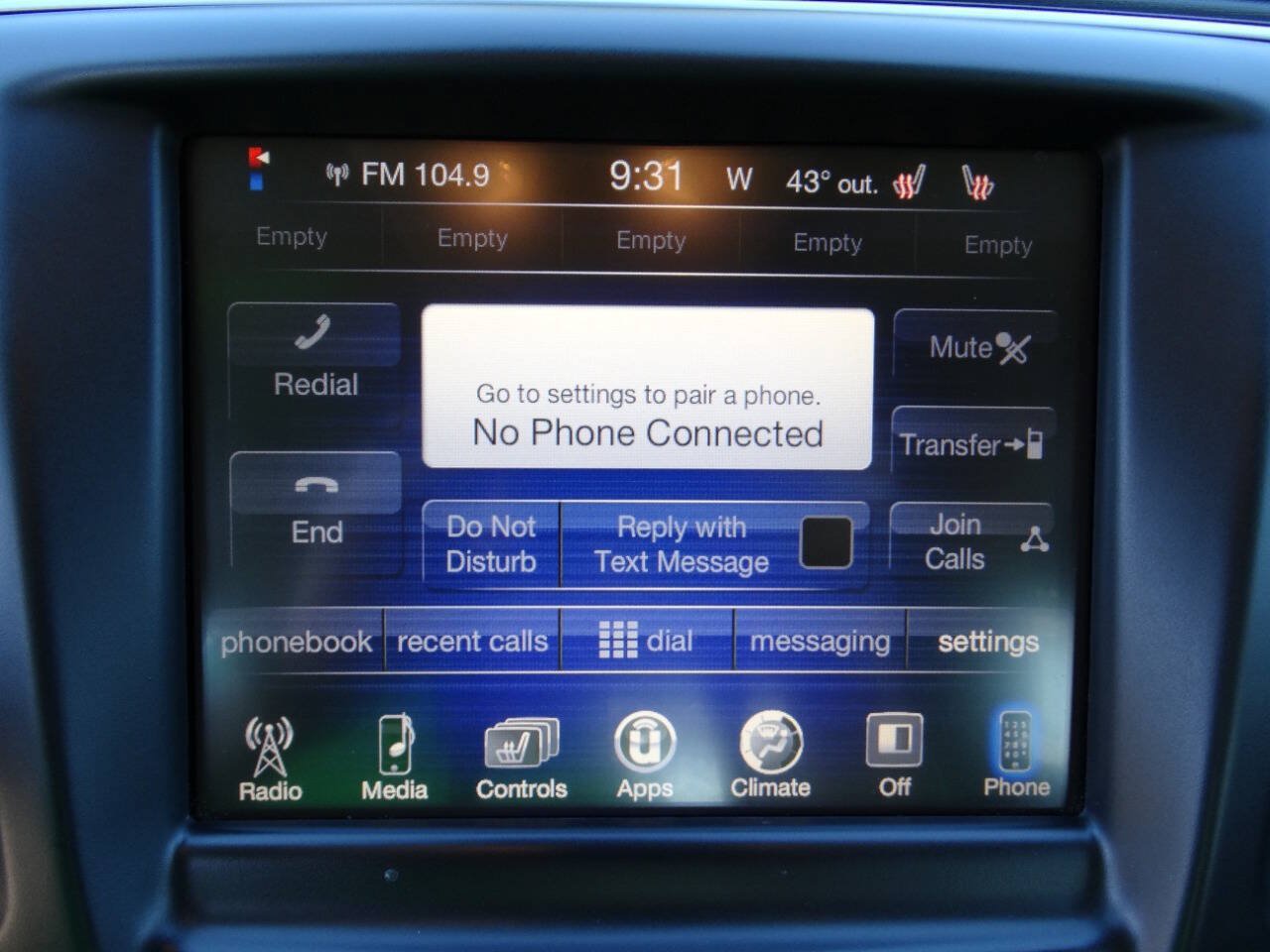 Used 2016 Chrysler 200 Limited FWD image 25