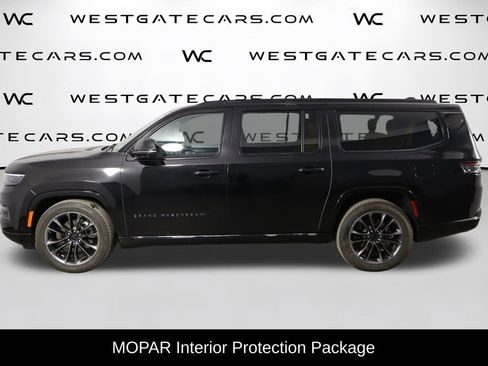 Used 2025 Jeep Grand Wagoneer L Series III w/ Rear Seat Video Group 1 AWD/4WD image 5