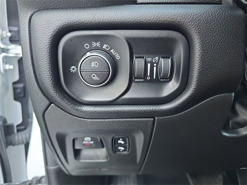 Used 2025 RAM 1500 Big Horn image 24