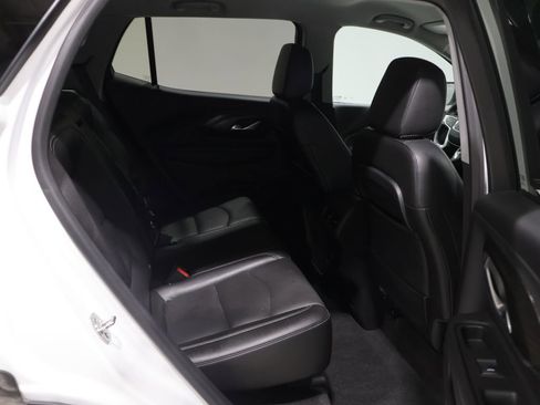 Used 2024 GMC Terrain SLT AWD/4WD image 20