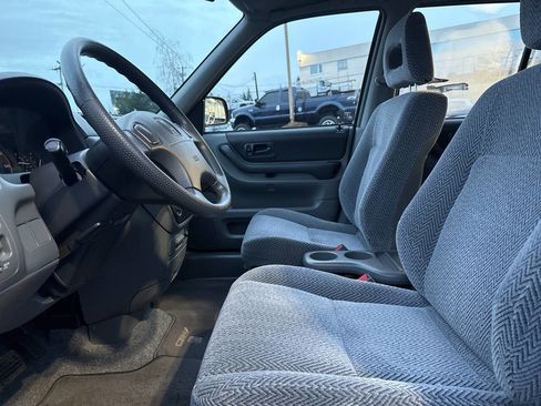 Used 1998 Honda CR-V LX image 30