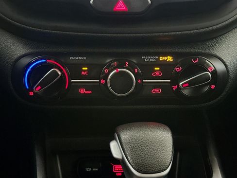 Used 2022 Kia Soul LX w/ Technology Package FWD image 23