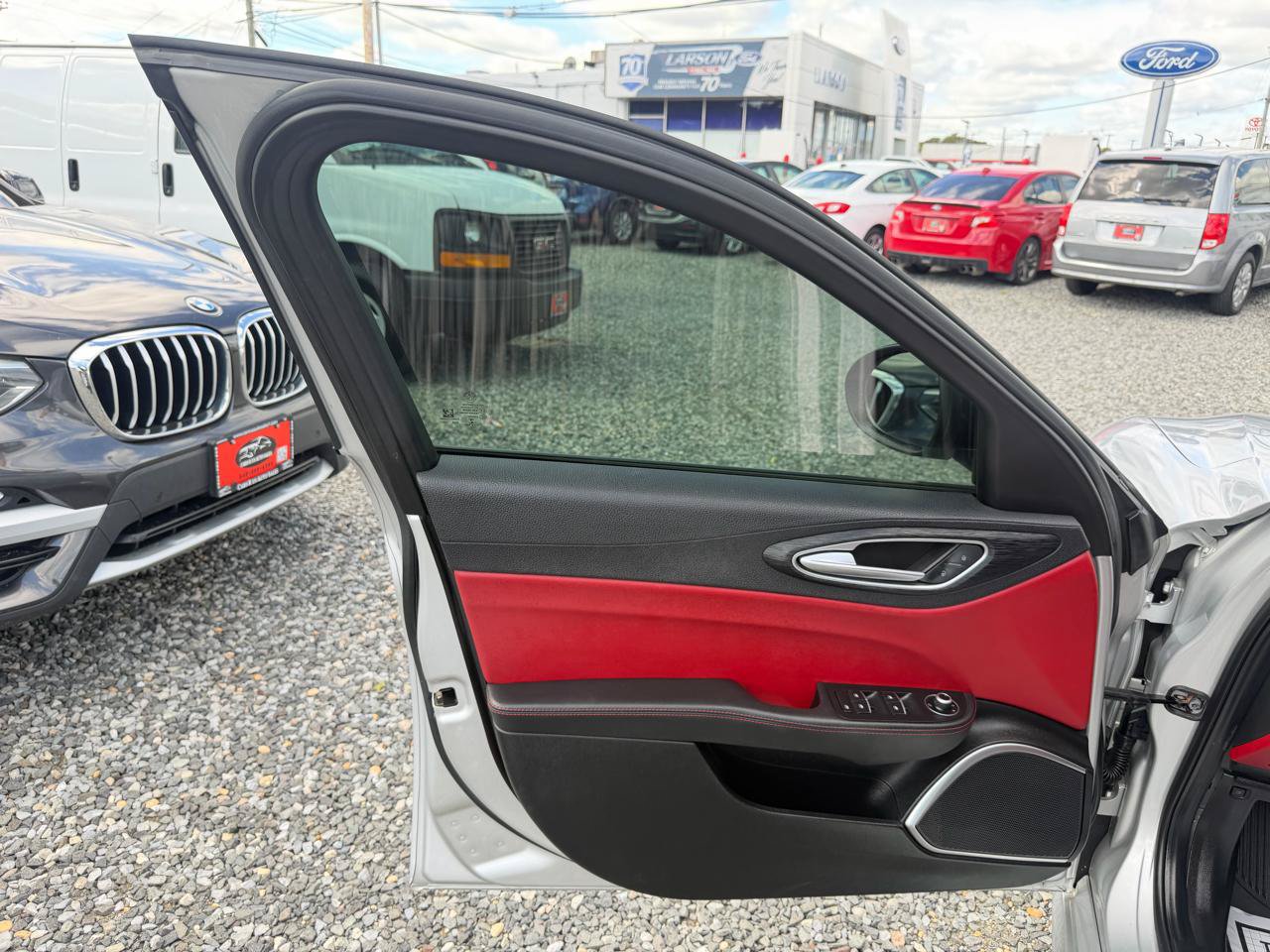 Used 2019 Alfa Romeo Giulia AWD image 9