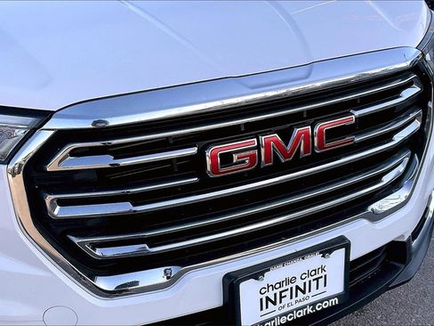 Used 2024 GMC Terrain SLT image 27