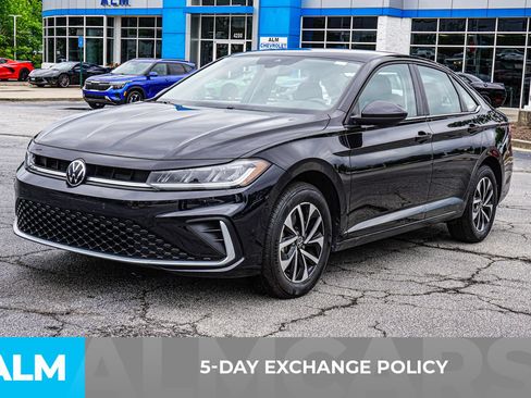 Used 2025 Volkswagen Jetta S FWD image 4