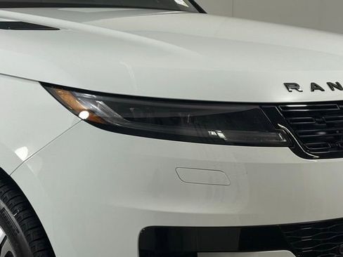 New 2026 Land Rover Range Rover Sport SE image 15
