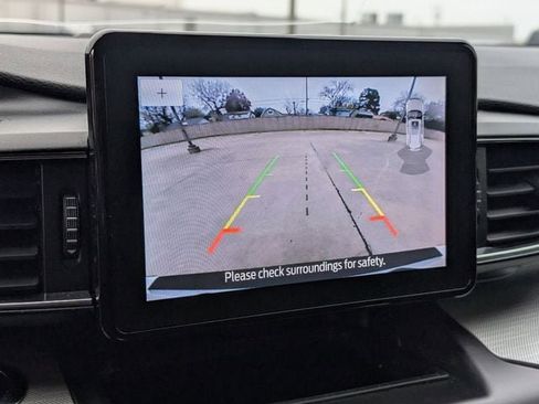 Used 2020 Ford Explorer XLT w/ Equipment Group 202A image 15