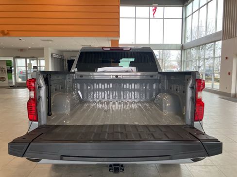 Used 2024 Chevrolet Silverado 1500 Custom image 26