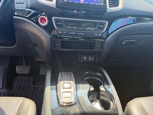 Used 2020 Honda Ridgeline RTL-E image 19
