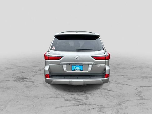 Used 2017 Lexus LX 570 4WD w/ Luxury Package image 7