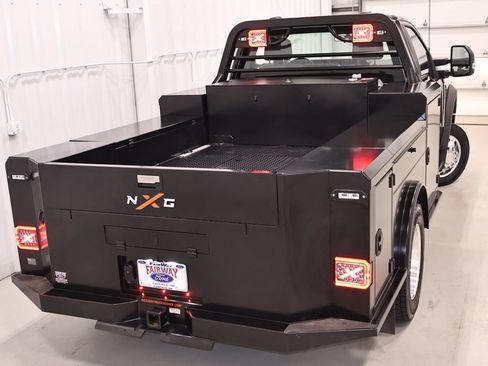 Certified 2025 Ford F550 4x4 Regular Cab Super Duty image 47