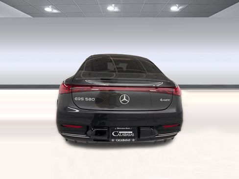 Certified 2023 Mercedes-Benz EQS 580 4MATIC Sedan w/ Exclusive Trim Package image 9