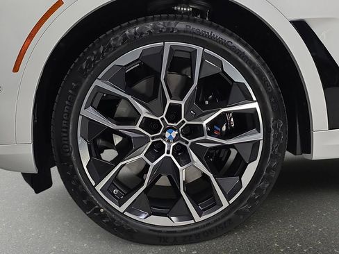 New 2026 BMW X7 M60i image 33