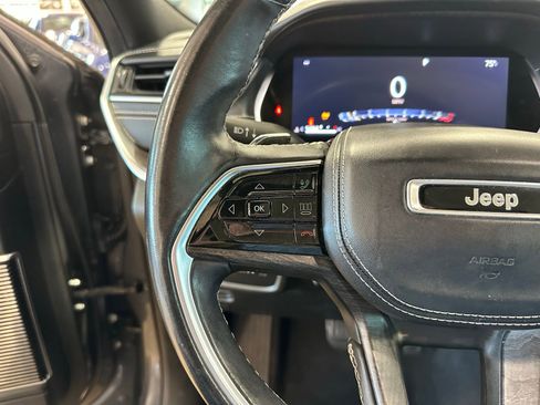 Used 2021 Jeep Grand Cherokee L Overland w/ Luxury Tech Group IV image 18