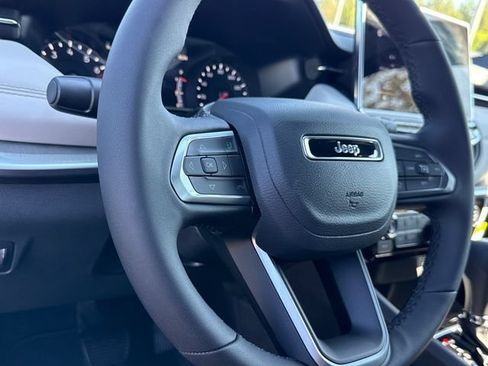 New 2026 Jeep Compass Limited AWD/4WD image 15