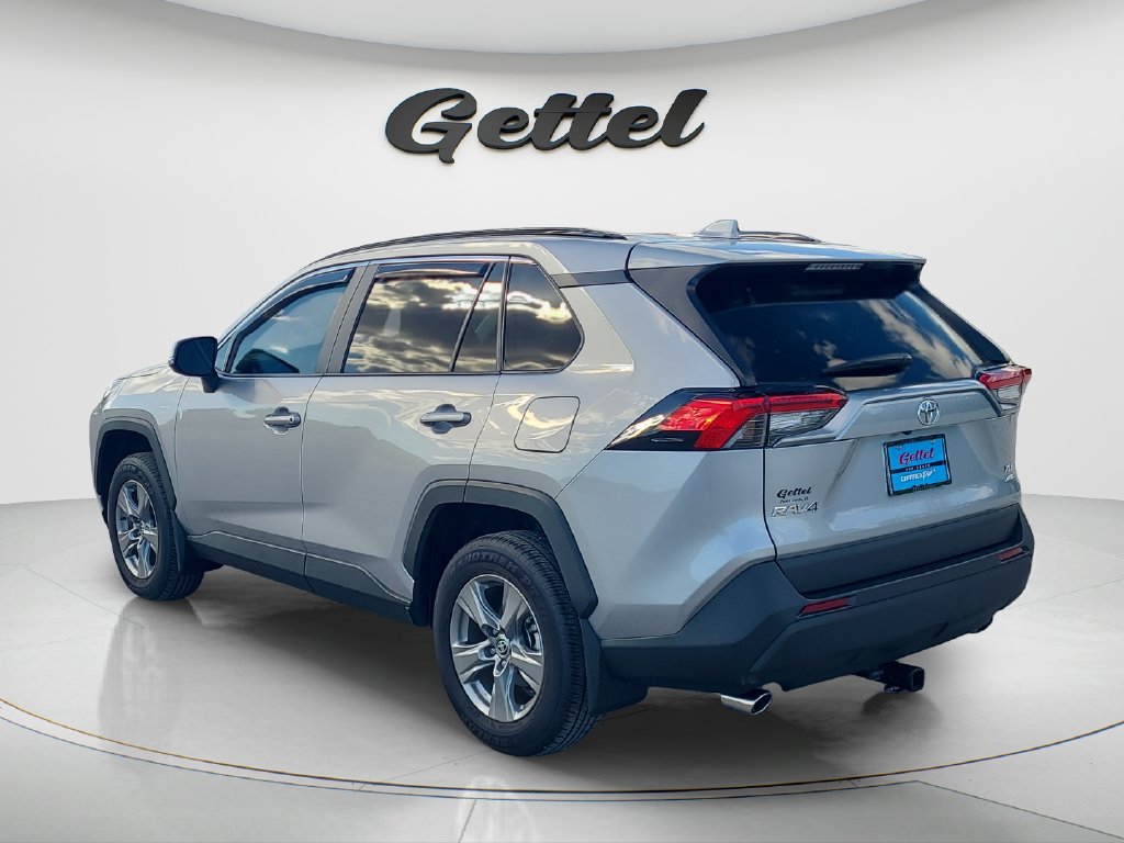 Used 2025 Toyota RAV4 XLE w/ Convenience Package AWD/4WD image 7