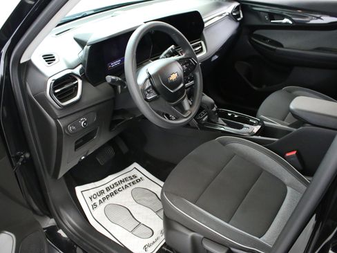 Certified 2025 Chevrolet TrailBlazer LT AWD/4WD image 21