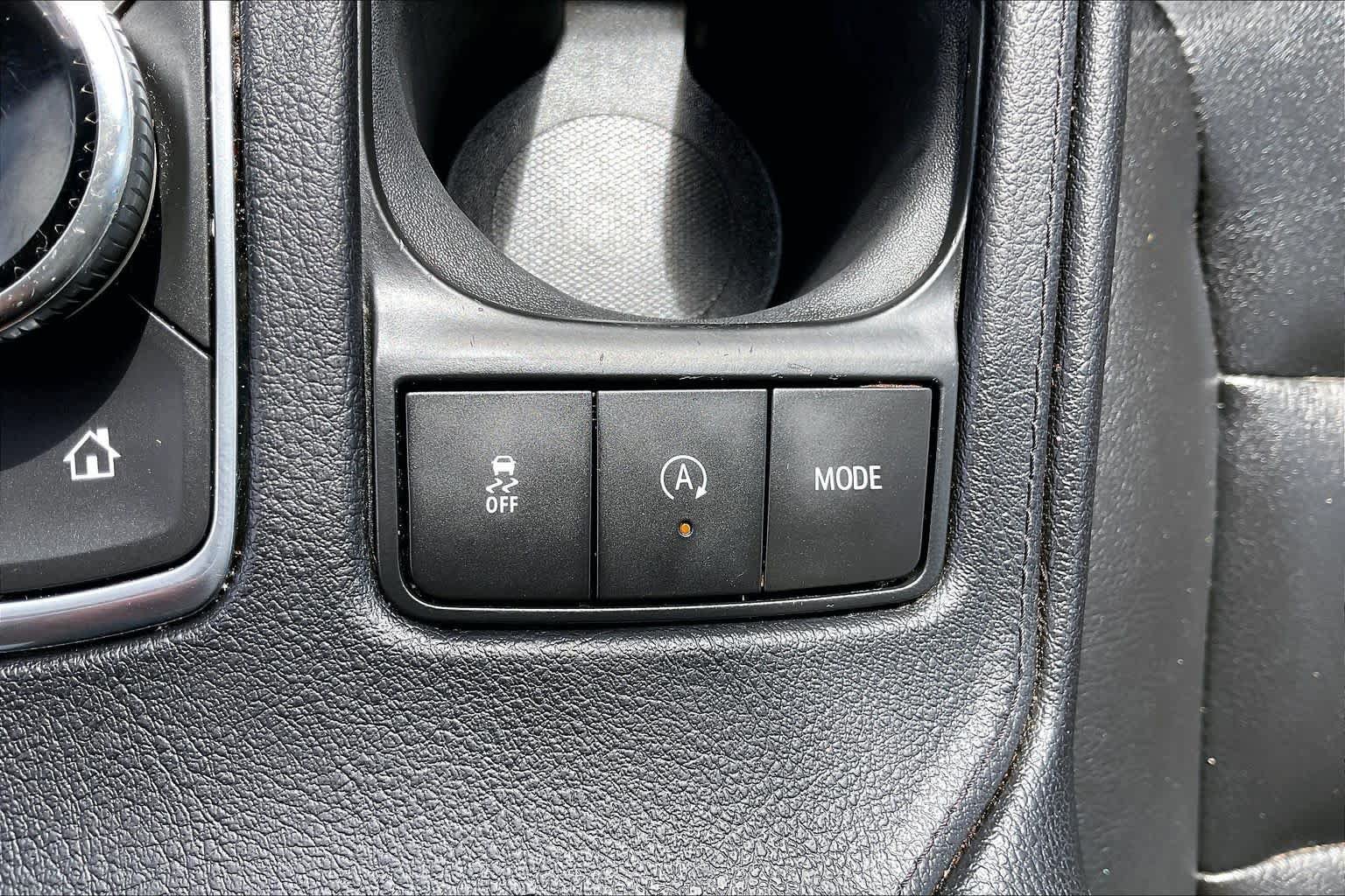 Used 2019 Cadillac XT4 Sport w/ Driver Awareness Package FWD image 33