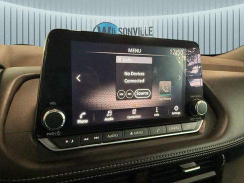 Used 2022 Nissan Rogue S AWD/4WD image 2