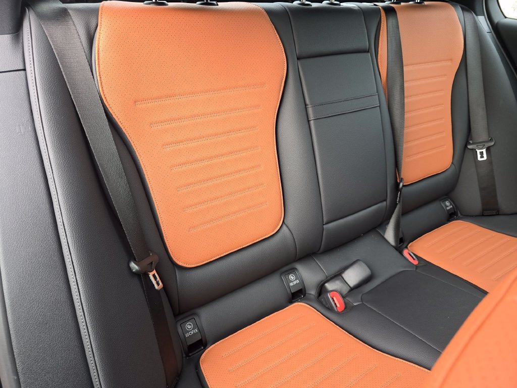 Certified 2026 Mercedes-Benz C 300 4MATIC Sedan image 23
