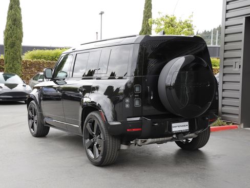 New 2026 Land Rover Defender 110 X-Dynamic SE AWD/4WD image 6