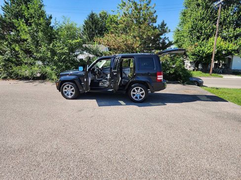 Used 2008 Jeep Liberty Limited w/ Premium Group II AWD/4WD image 17