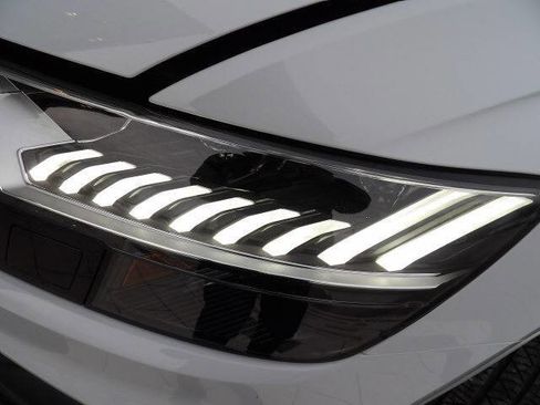 Used 2023 Audi Q8 Prestige w/ Prestige Package image 37