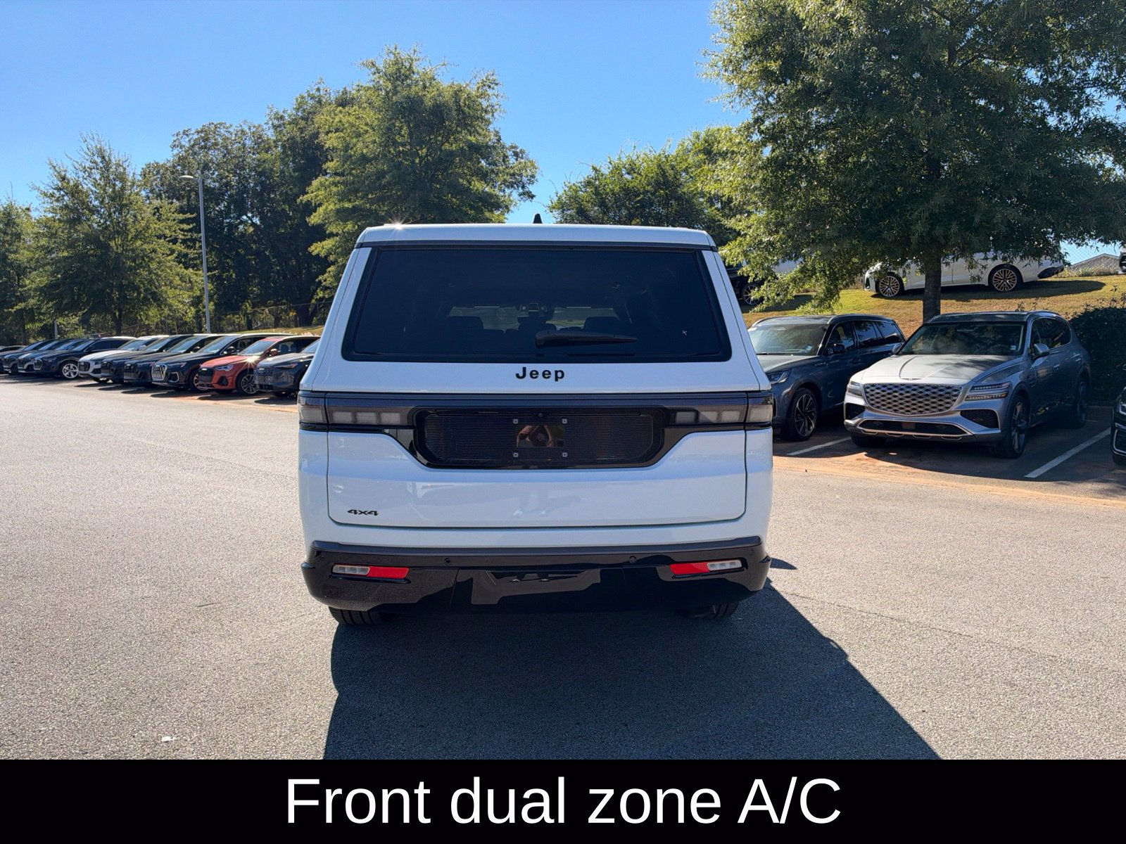 Used 2026 Jeep Grand Wagoneer L Limited w/ 8-Passenger Seating Package AWD/4WD image 7