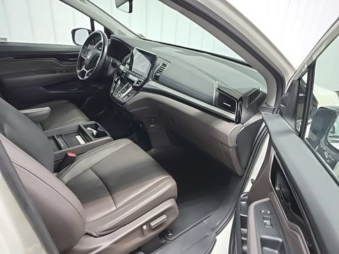 Used 2019 Honda Odyssey Elite image 16