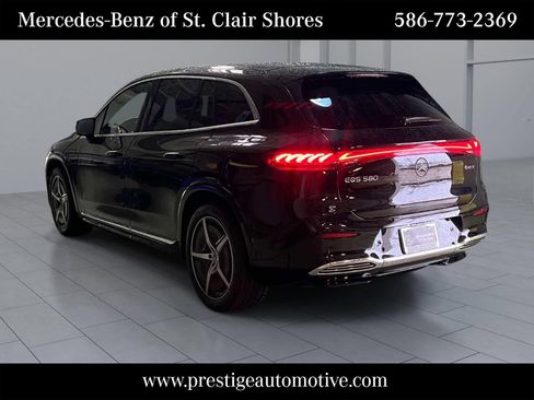 Certified 2023 Mercedes-Benz EQS 580 4MATIC SUV image 3