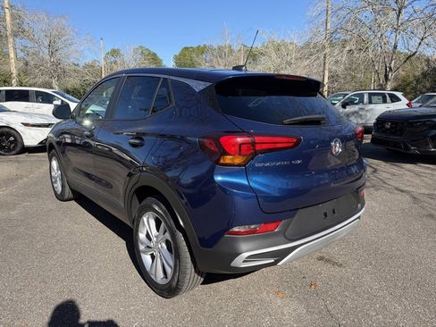 Used 2023 Buick Encore GX Preferred w/ Cold Weather Comfort Package image 4