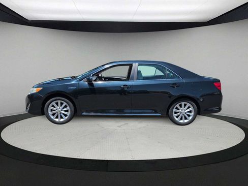 Used 2012 Toyota Camry XLE w/ Convenience Pkg FWD image 5