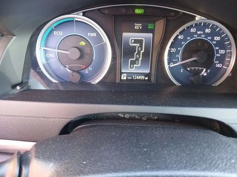 Used 2015 Toyota Camry XLE w/ Moonroof Package image 15