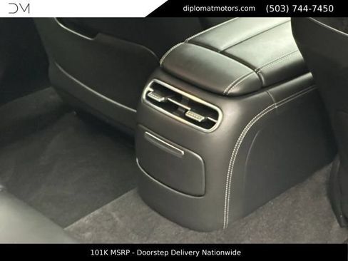 Used 2025 Genesis G90 3.5T AWD/4WD image 21