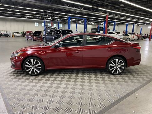 Used 2022 Nissan Altima 2.5 SR image 5