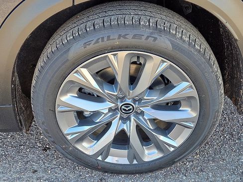 New 2026 MAZDA CX-90 Plug-In Hybrid w/ Preferred image 16