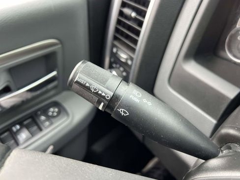 Used 2018 RAM 1500 Big Horn image 34