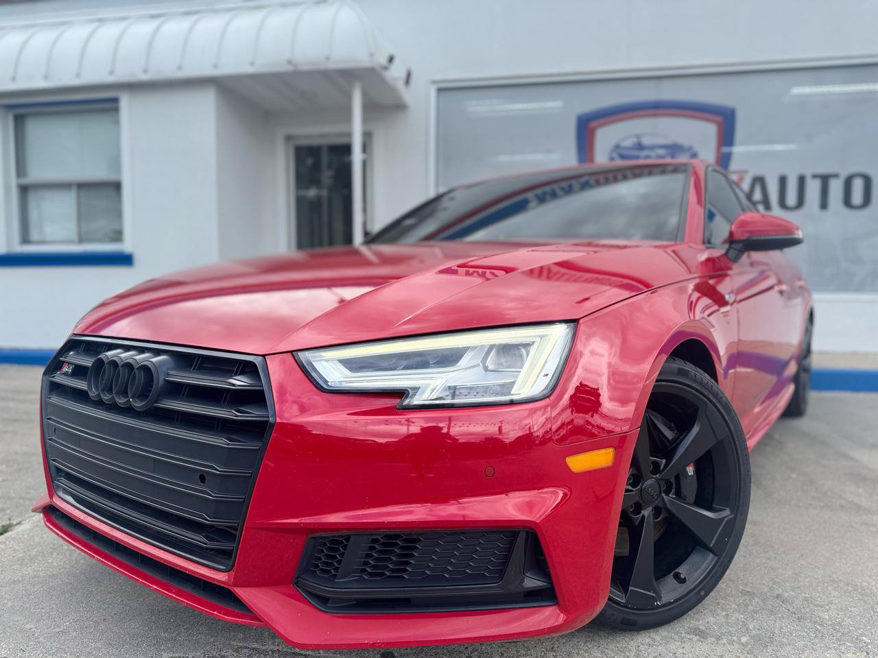 Used 2018 Audi S4 Premium Plus w/ Navigation Package AWD/4WD image 3