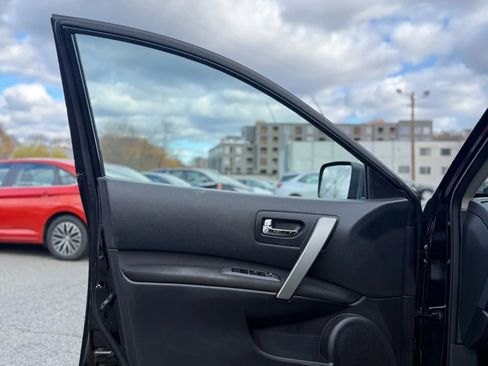 Used 2014 Nissan Rogue S w/ Convenience Package image 29