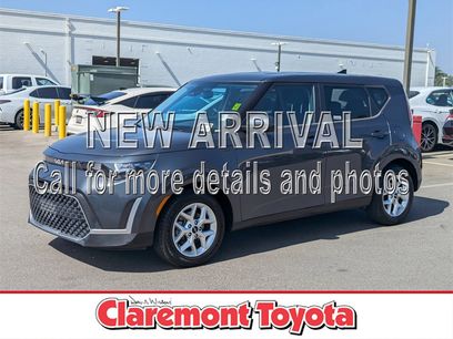 Used 2023 Kia Soul LX w/ Option Group 015