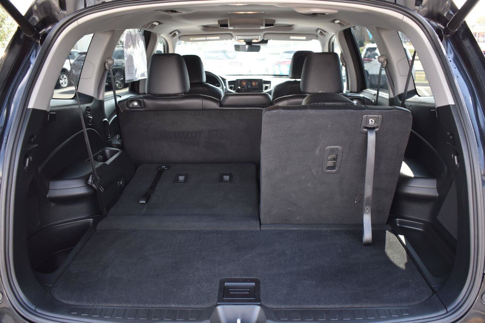 Used 2022 Honda Pilot Touring image 18