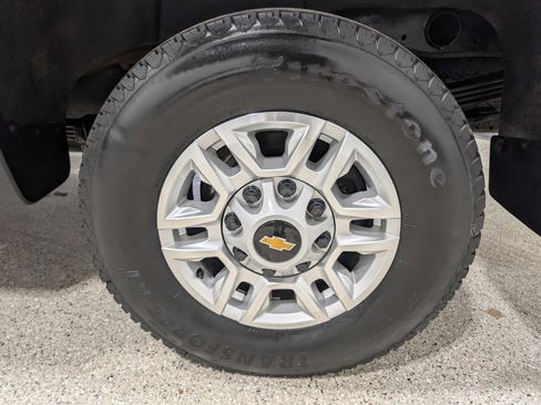 Used 2024 Chevrolet Silverado 2500 LT w/ All Star Edition image 13